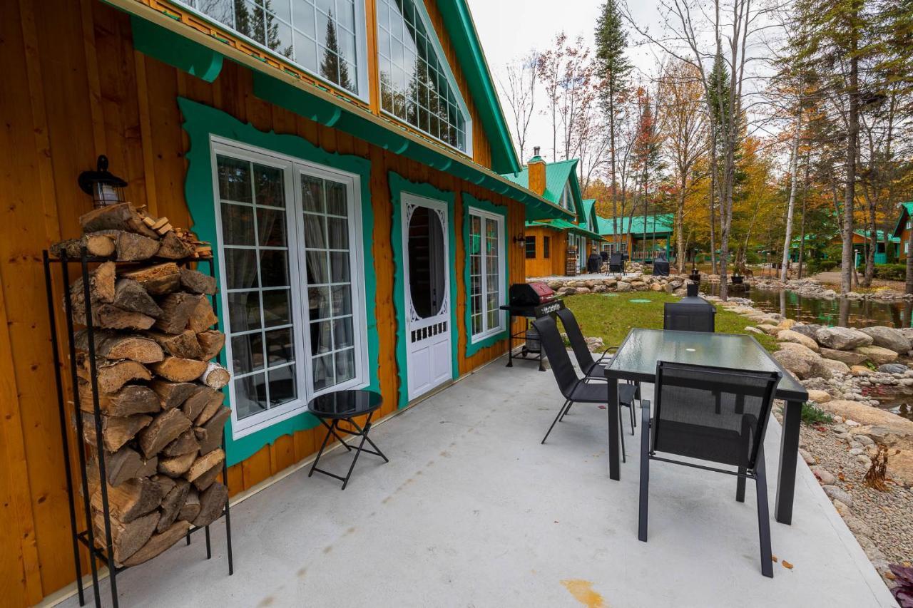 Domaine Riviere Sacacomie Hotel Saint-Alexis-des-Monts Exterior foto